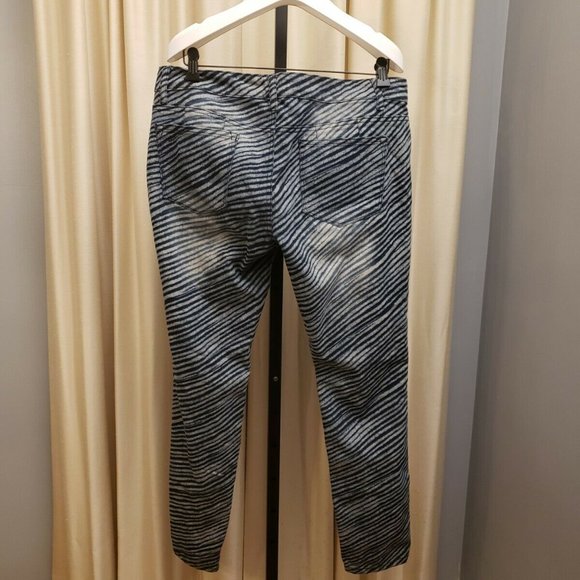 DAZL BUTT Size 13 Lift Denim Distressed Skinny Jeans Striped - Picture 6 of 9